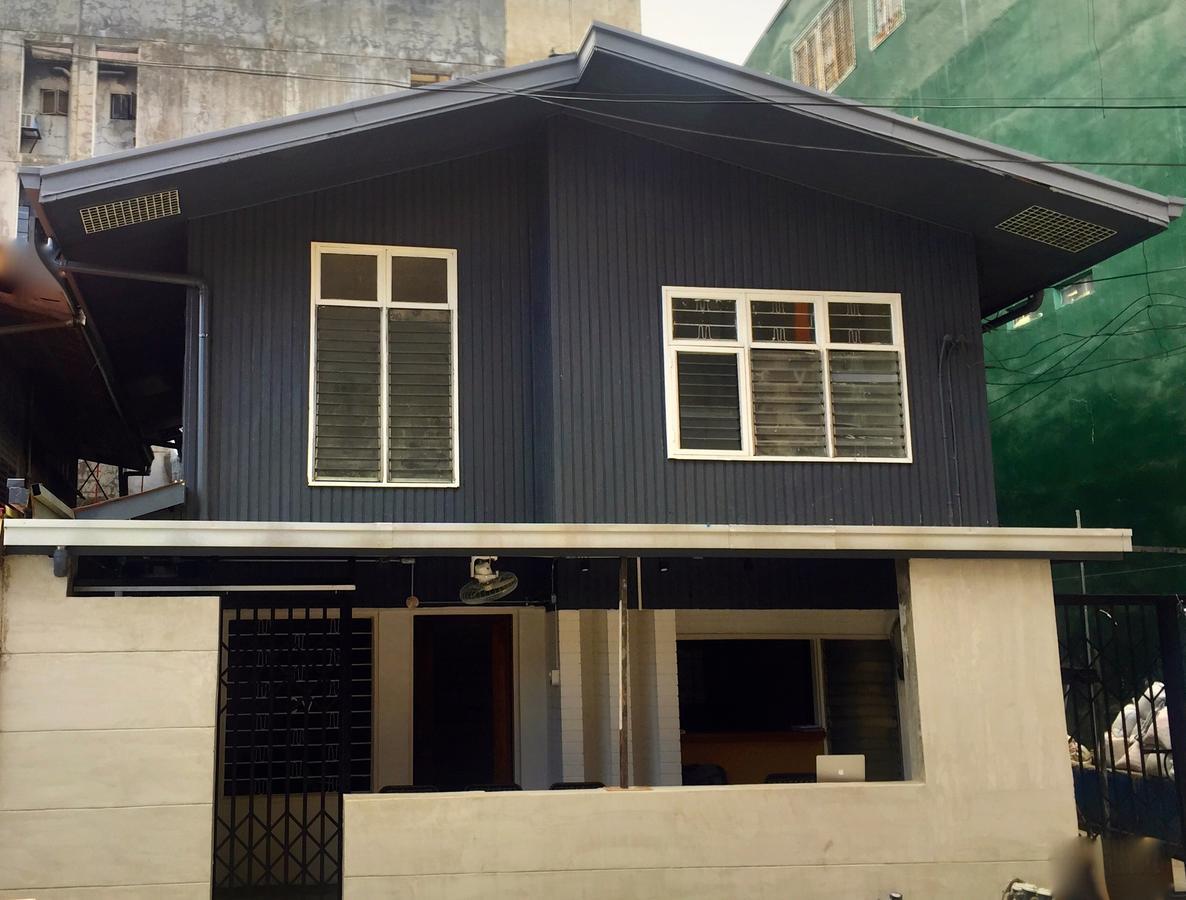 The Hub District Hostel And Dorm Makati City Exterior photo
